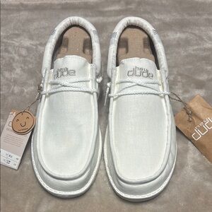 Men’s size 13 NWT Hey Dude White Loafers Slip-Ons Casual Comfort